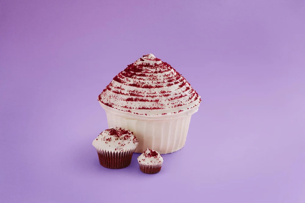 giant-red-velvet-rev0-1000x-jpg-643a85cb4f01a687261268.webp